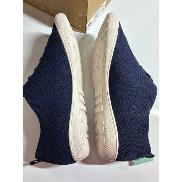 New NWT women zodiac 10 M Navy Blue classic fabric canvas walk flat walk shoes - Picture 8 of 11